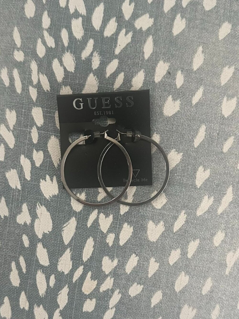 Guess Hoop Earrings – NWT